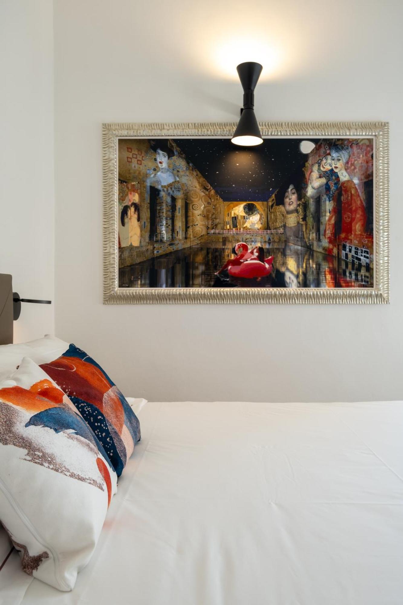Dimora Del Vescovo Art Boutique Hotel มิแนร์วิโนดิเลชเช ภายนอก รูปภาพ