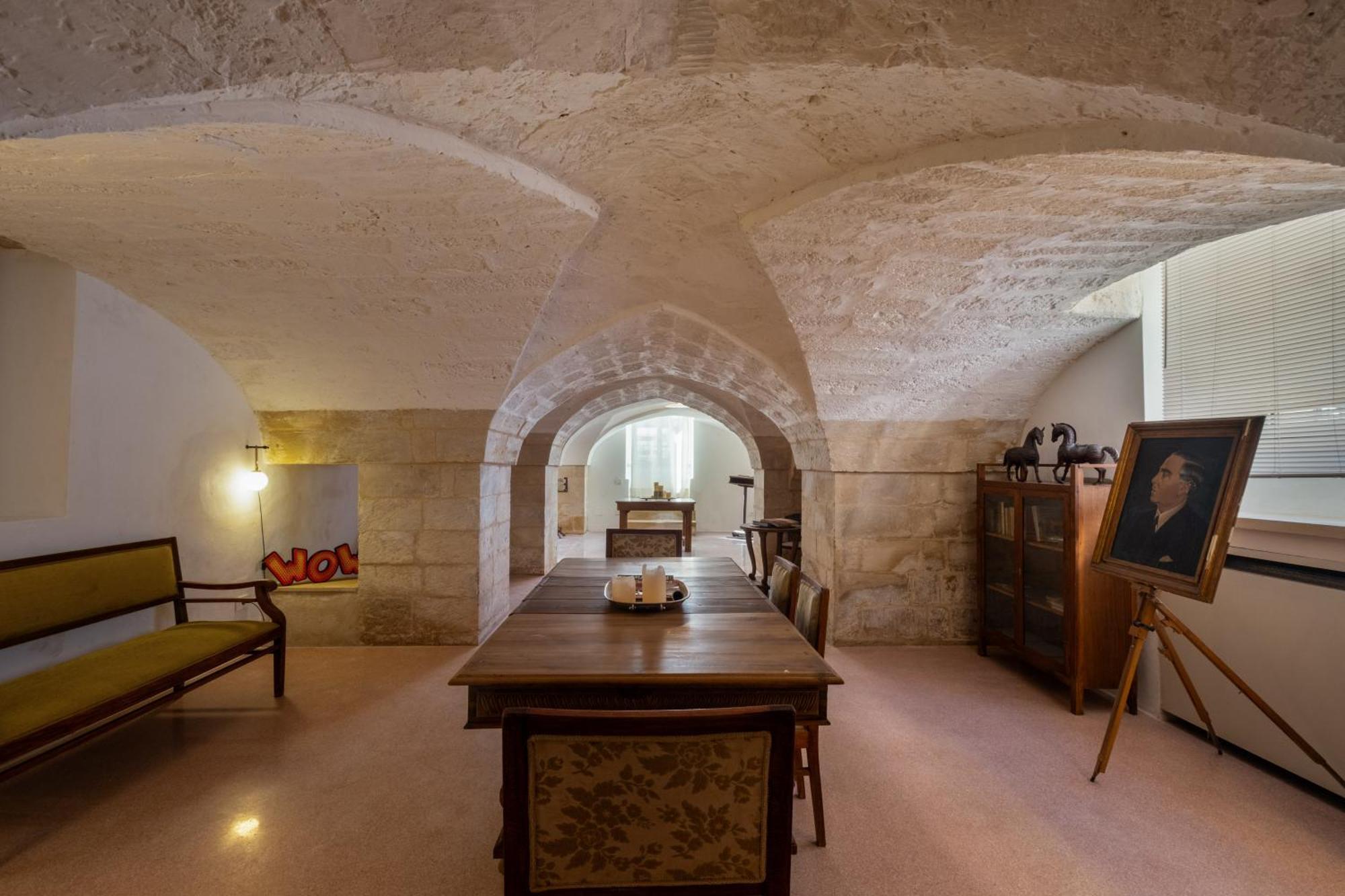 Dimora Del Vescovo Art Boutique Hotel มิแนร์วิโนดิเลชเช ภายนอก รูปภาพ