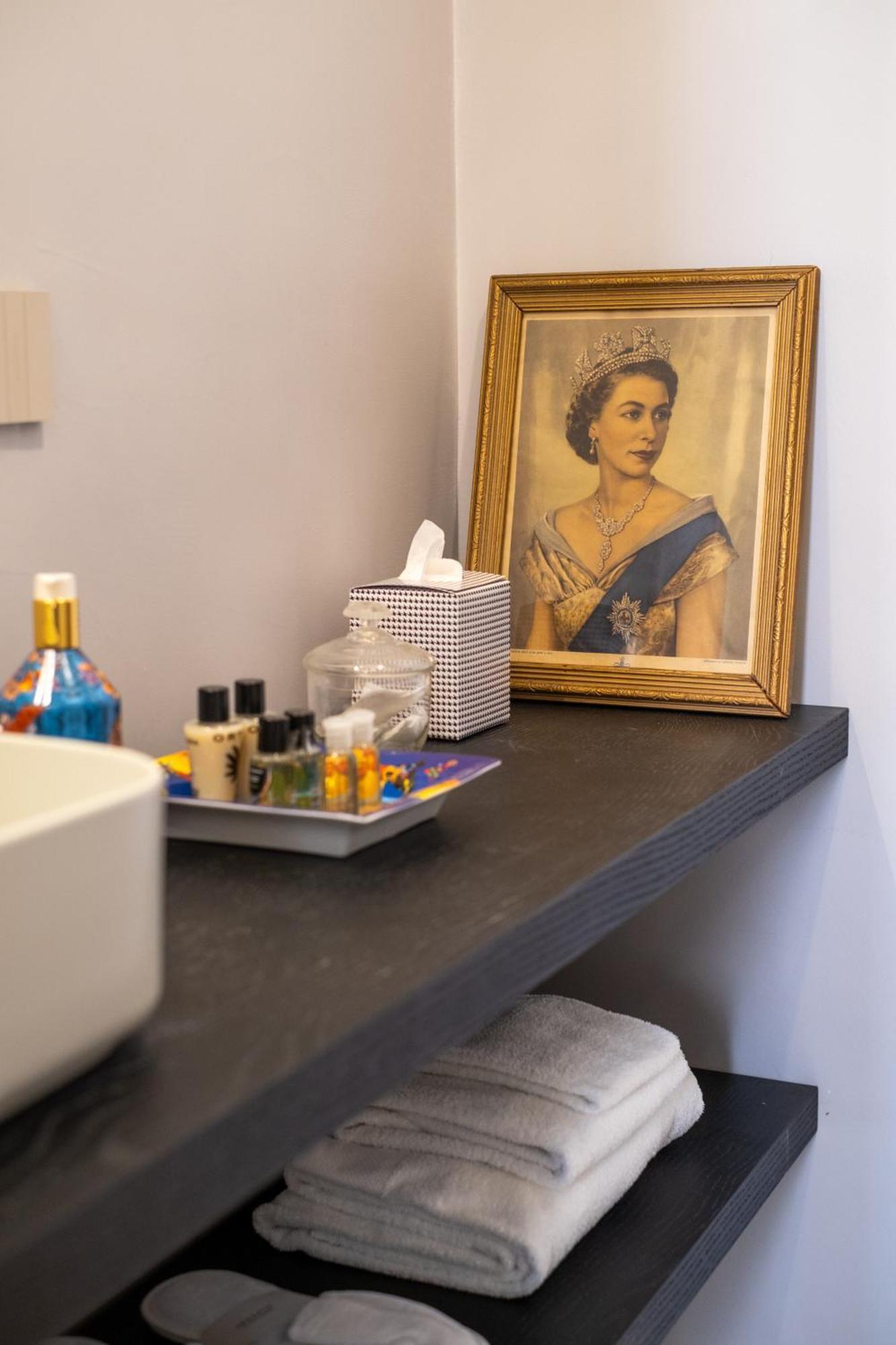 Dimora Del Vescovo Art Boutique Hotel มิแนร์วิโนดิเลชเช ภายนอก รูปภาพ